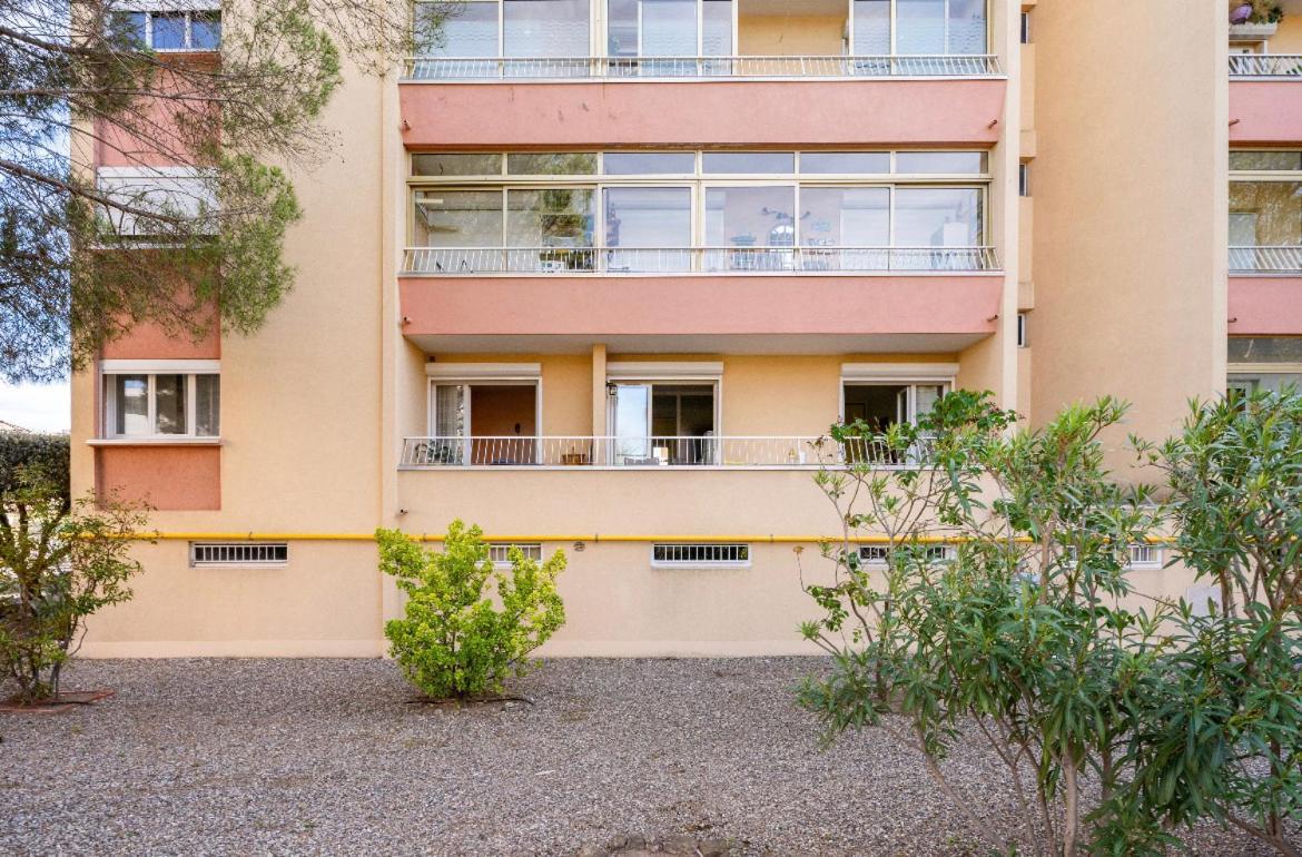 Joli T2 Tres Proche De La De Frejus